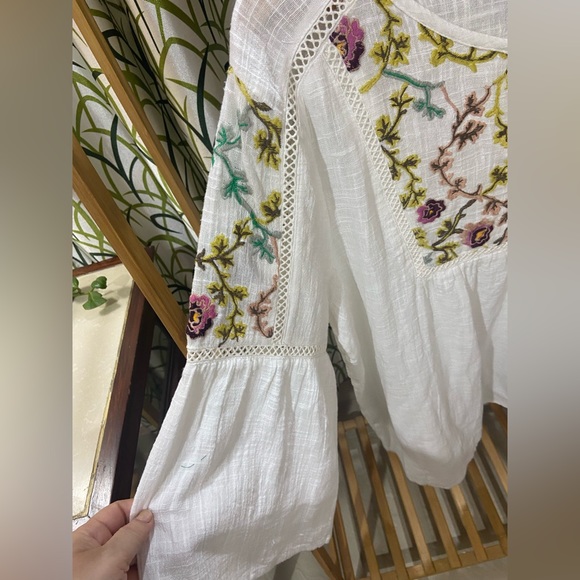 Gia Curves Floral Embroidered Boho Tops - Picture 9 of 9